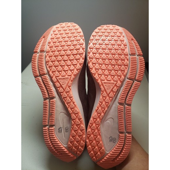 Nike Women’s Zoom Winflo 5 Run Shield Shoes Size 7.5 Medium US Black/Pink - Picture 6 of 7